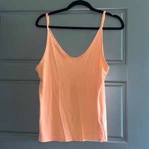 Universal Thread Tank